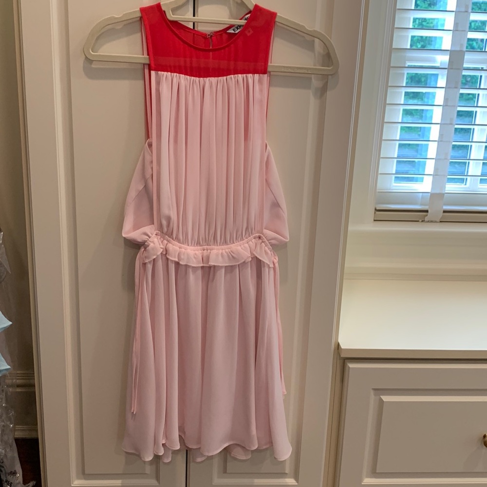 Express dress. Size XS. Pink with red detailing. Soft and flowy !